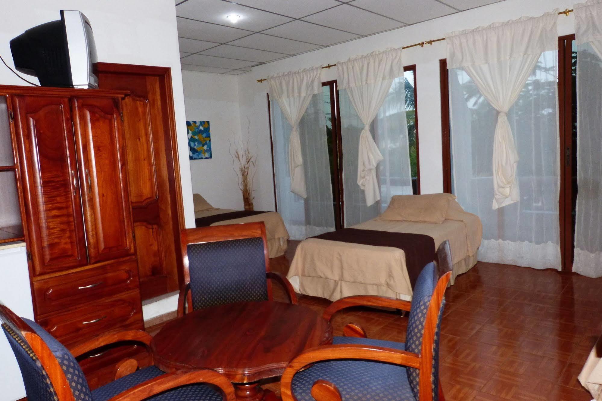 Galapagos Islands Hotel Пуэрто-Айора Экстерьер фото