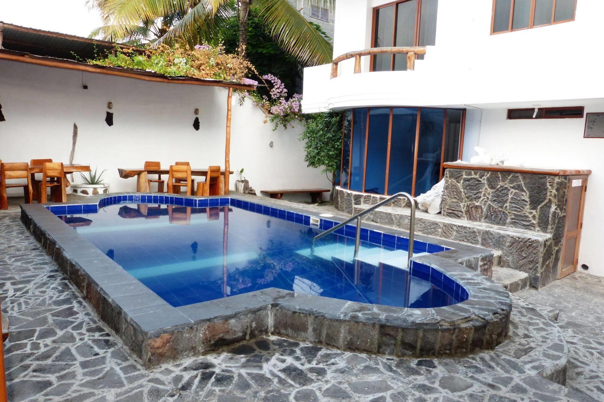 Galapagos Islands Hotel Пуэрто-Айора Экстерьер фото